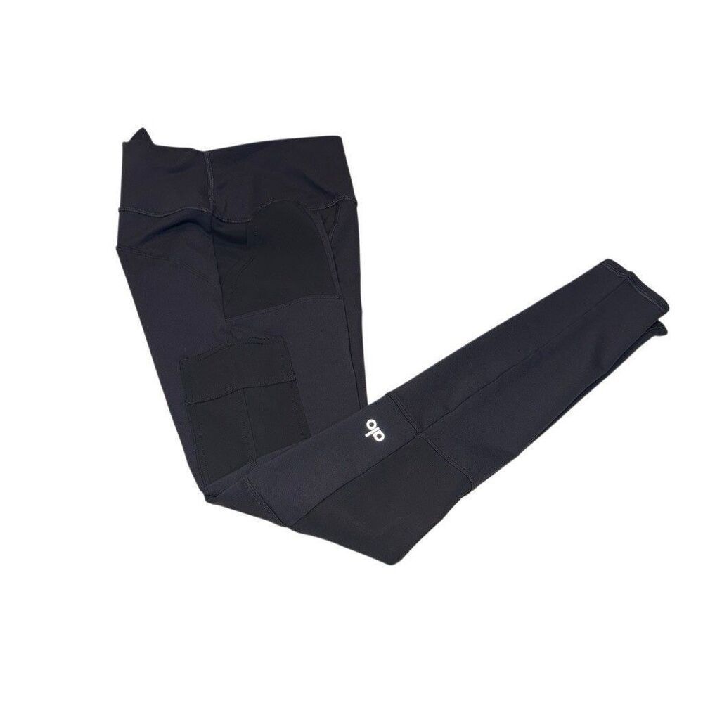 Alo Yoga Women’s  Cargo Pocket Leggings Gray Size Small Mid Rise